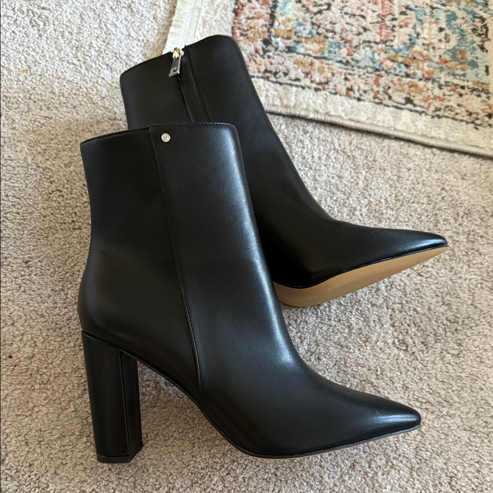 NEW- French Connection Tori Heeled Boot